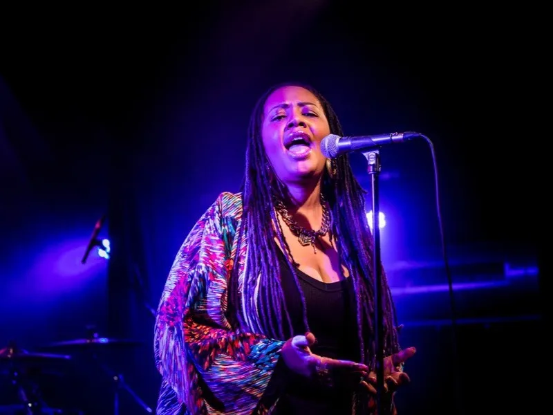 Lalah Hathaway